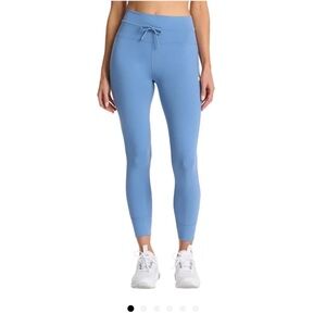 Vuori Daily Leggings size M